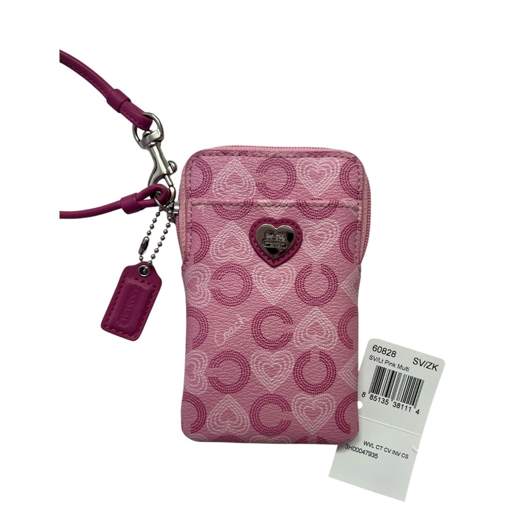 NWT Coach Pink Heart Shaped Logo Wristlet Digital Camera / Phone Case - Picture 2 of 6